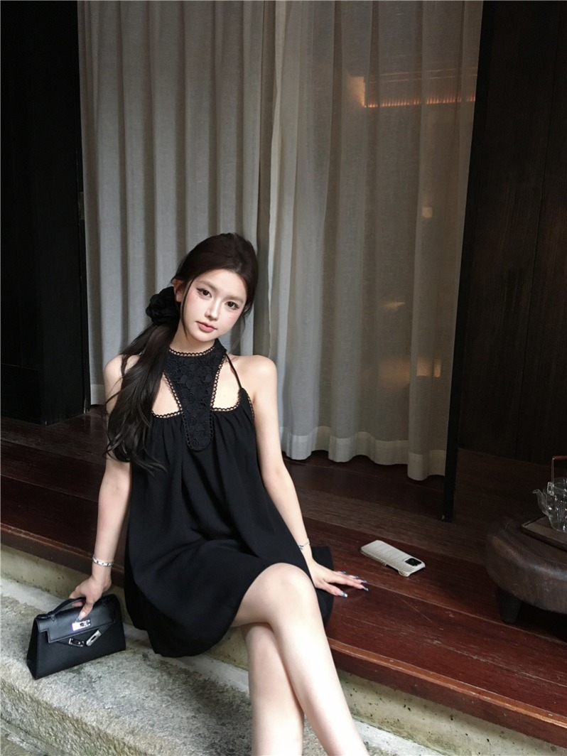 Black Rose Lace Sleeveless Halter Dress