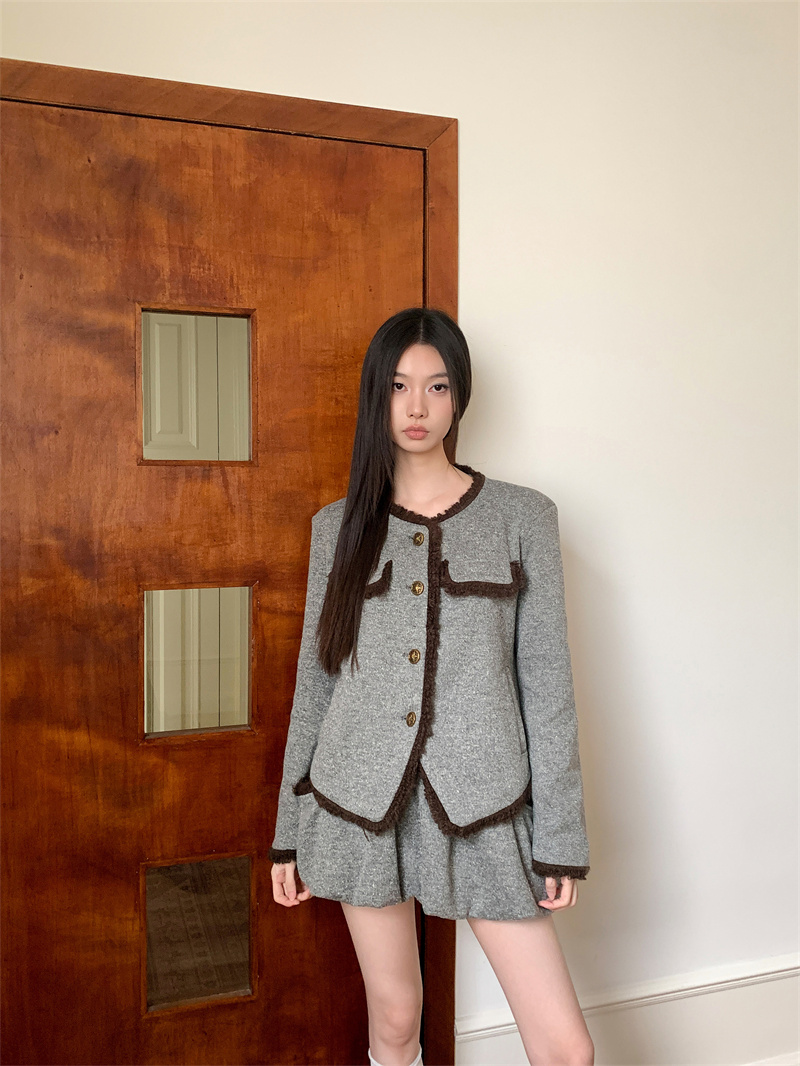 Retro Gray Faux Fur Trim Round Neck Woolen Coat and Bubble Skirt Two Piece Set for Women - Image 3