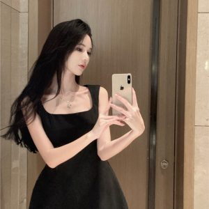 Women's Hepburn Style Sleeveless A-Line Mini Dress with Square Neck and High Waist