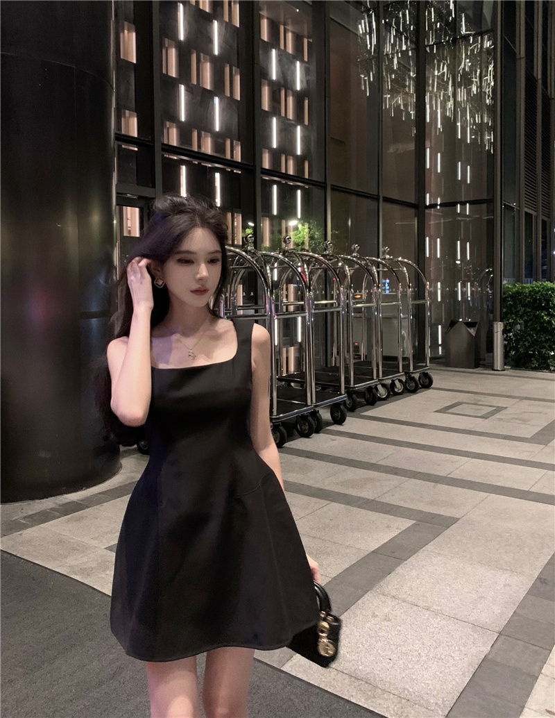 Women's Hepburn Style Sleeveless A-Line Mini Dress with Square Neck and High Waist - Image 2