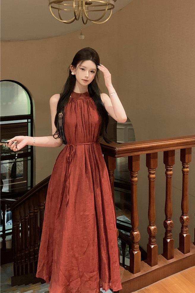 Women's Summer Halter Neck Sleeveless High Waist Pleated Maxi Dress - Image 5